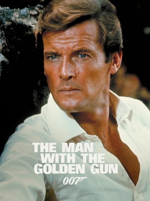 Постер фильма «007: Человек с золотым пистолетом»